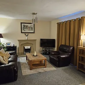  Apartment Main Street Swinford!
